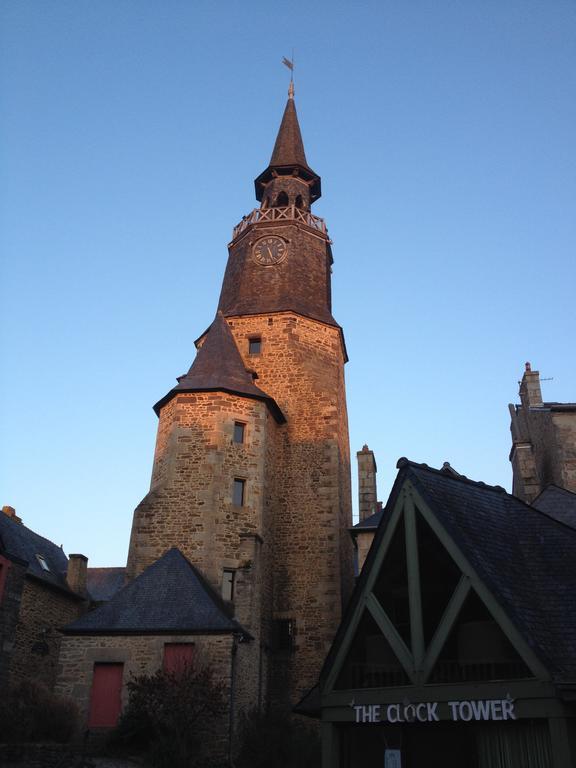 Maison Au Port De Dinan Villa Esterno foto